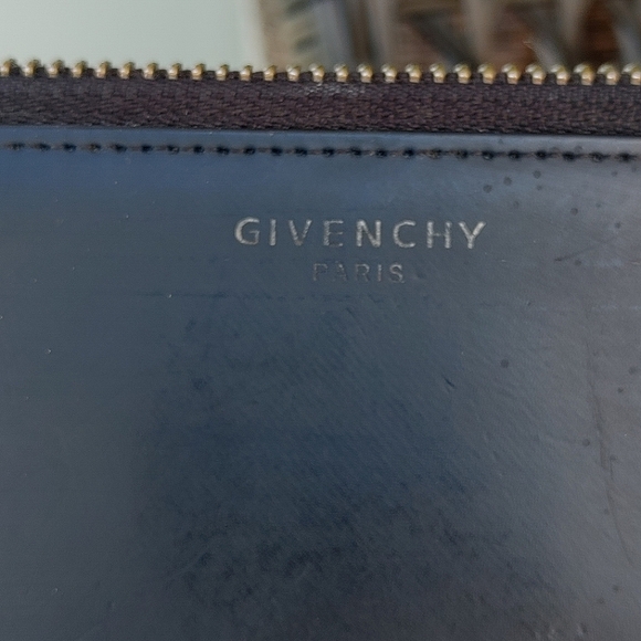 Givenchy Black Leather LOVE Clutch Bag - Picture 11 of 14